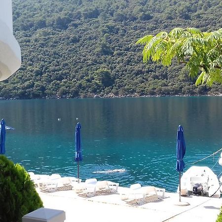 Apartments Livia Lastovo Екстер'єр фото